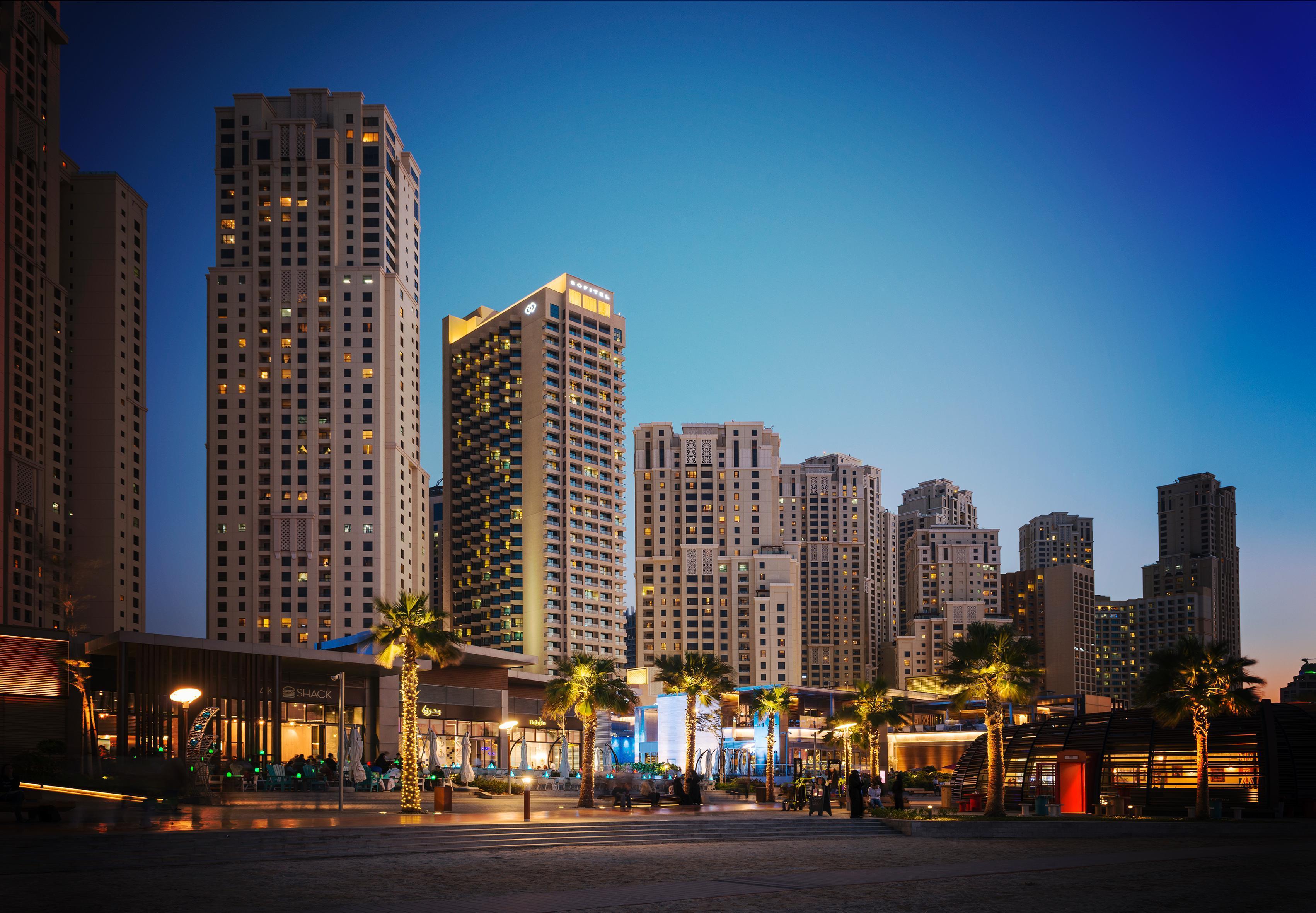 Sofitel Dubai Jumeirah Beach Ngoại thất bức ảnh Dubai Marina Towers